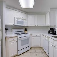 Beautiful 1 Bedroom Condo At Ballston Place With Gym