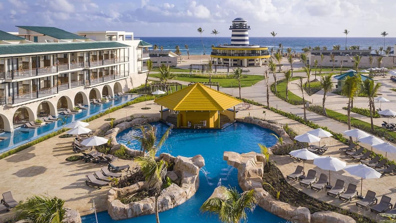 Ocean el Faro Resort